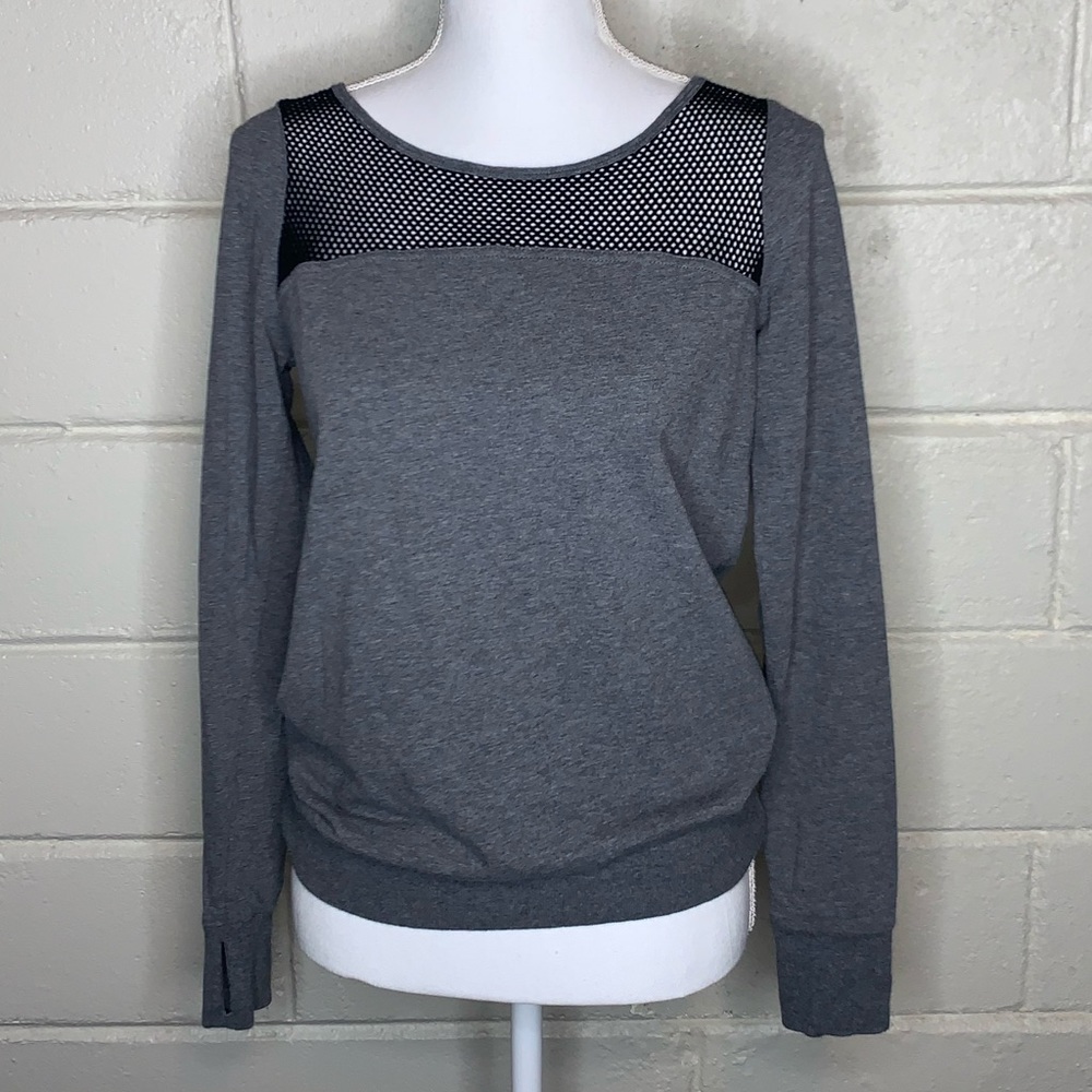 ✨XS Fabletics Top✨
